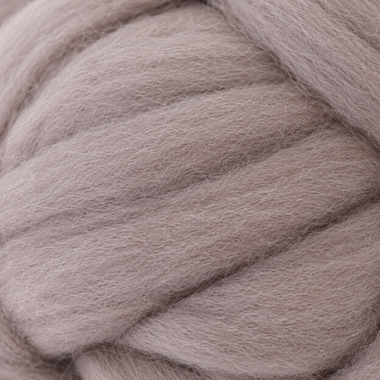 Merino wool top mink EF046