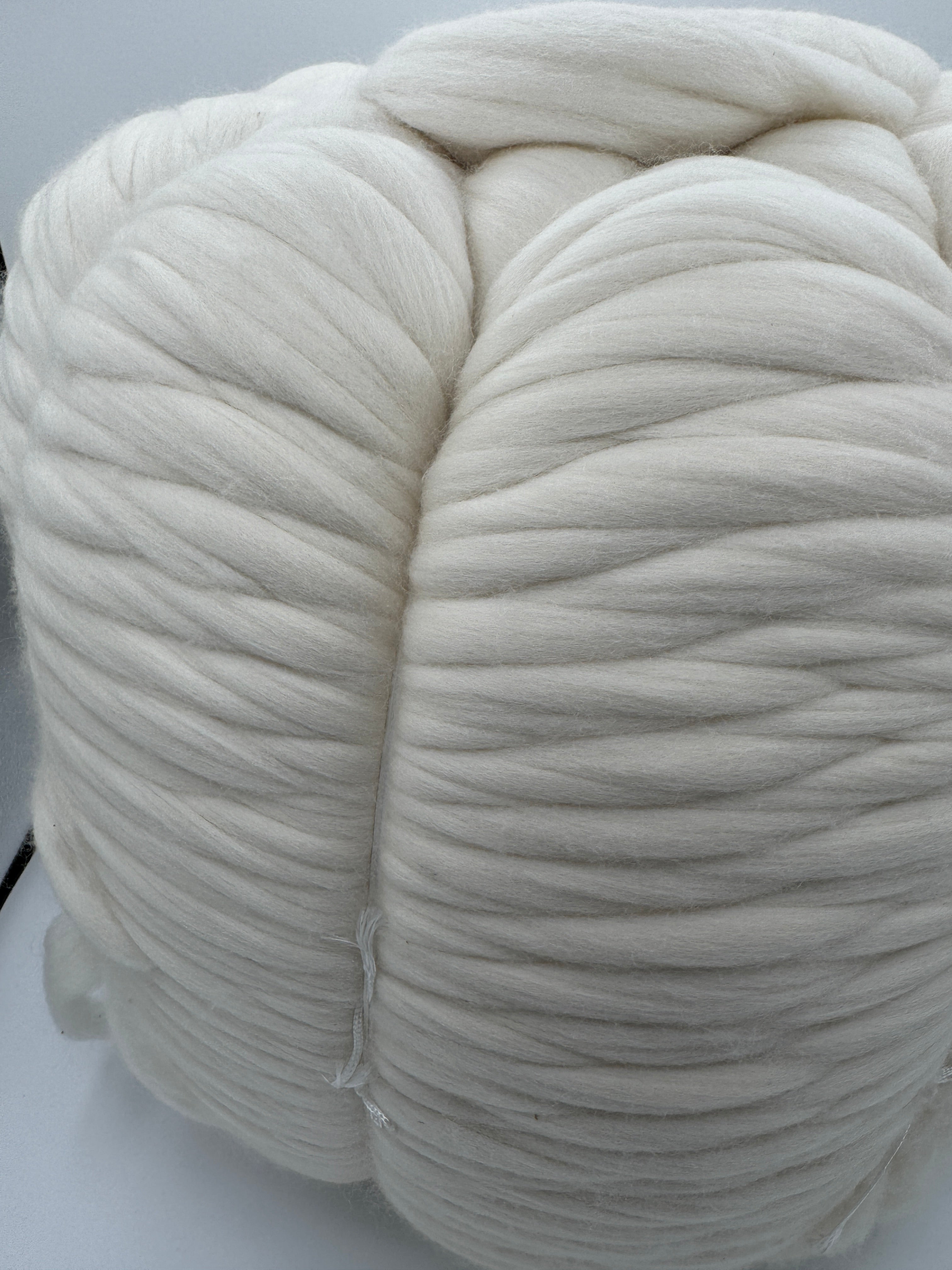 SUPERFINE White Merino Wool Roving – Undyed – Wholesale / Bulk Fiber Supply