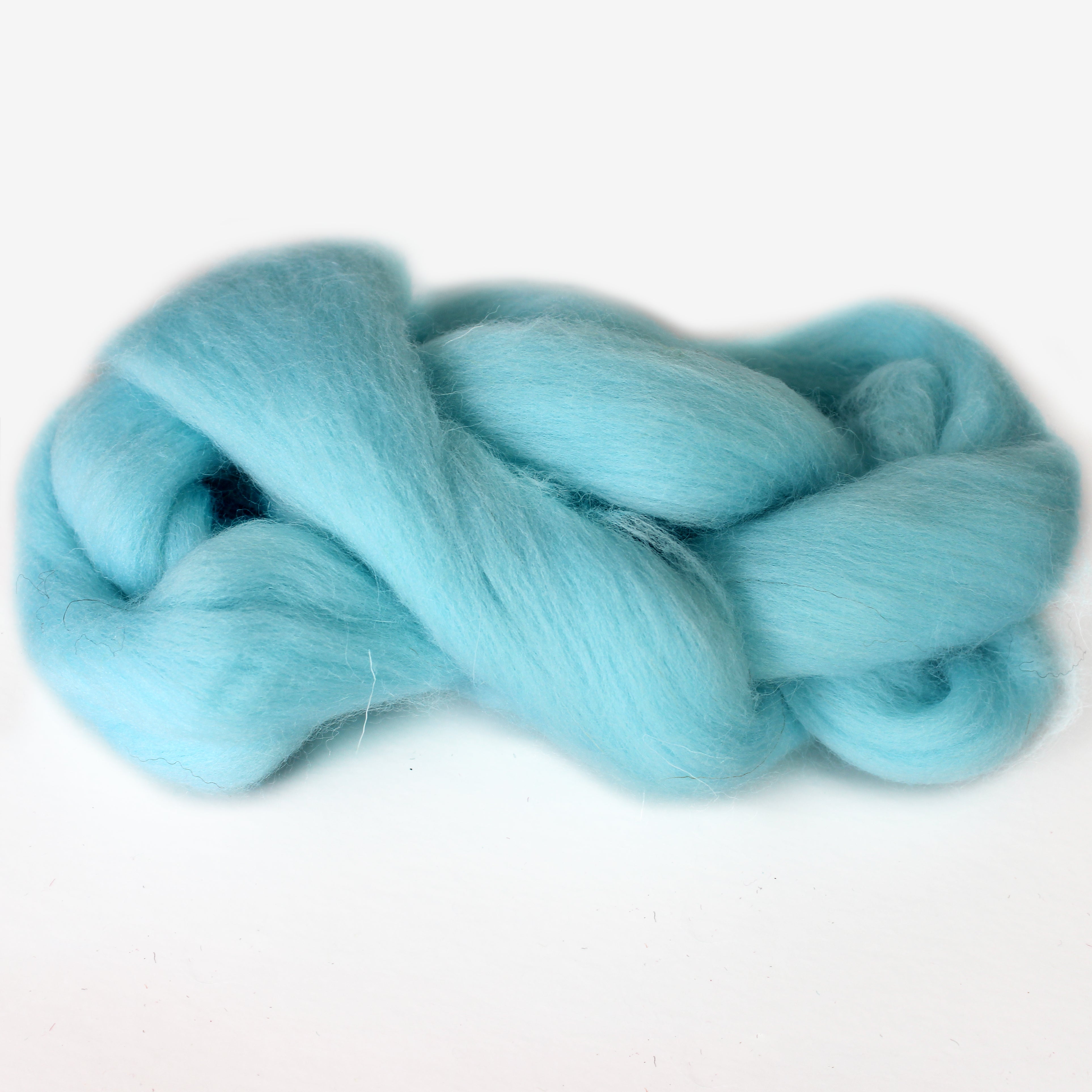 MERINO WOOL ROVING SKY