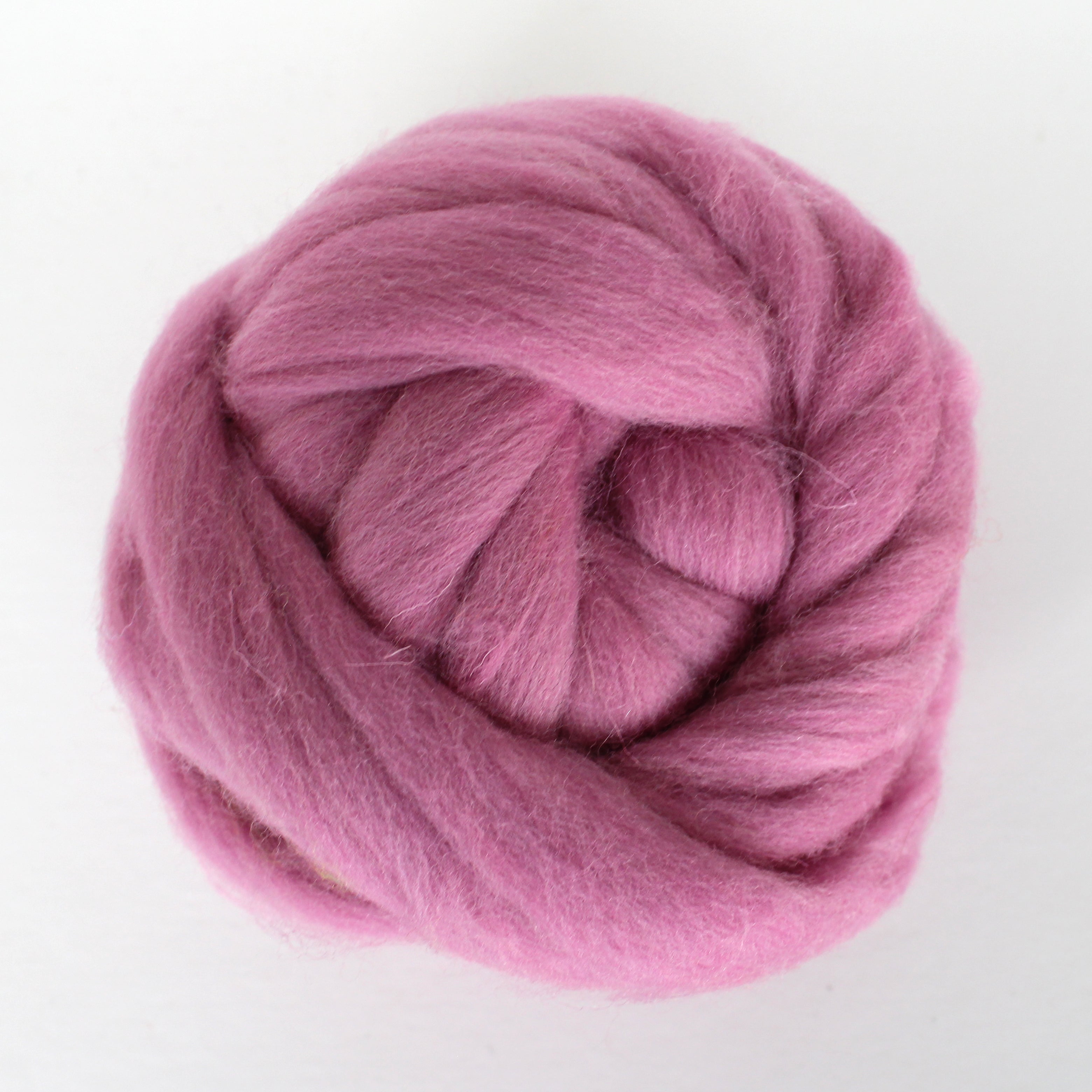 MERINO WOOL ROVING AMARANTH 2