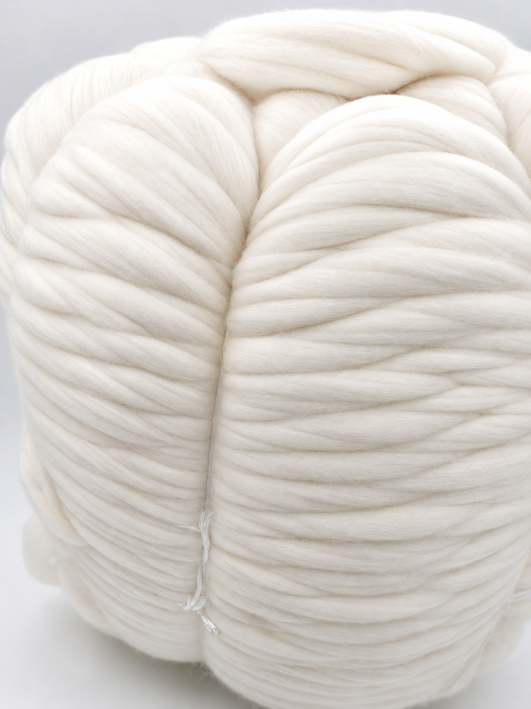 SUPERFINE Merino Wool Roving | Undyed| Natural White | EF111