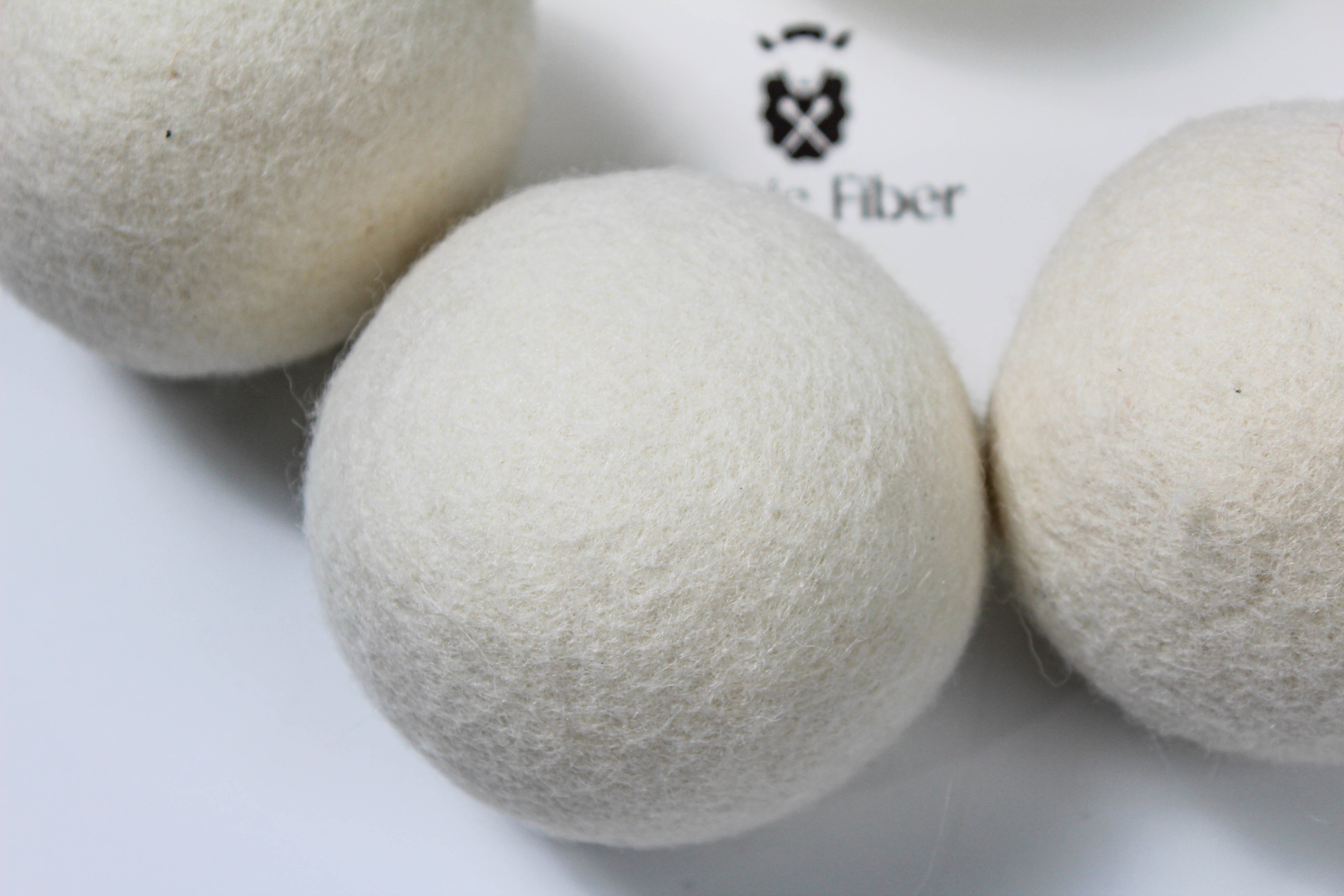 #111 WOOL DRY BALLS -7 CM