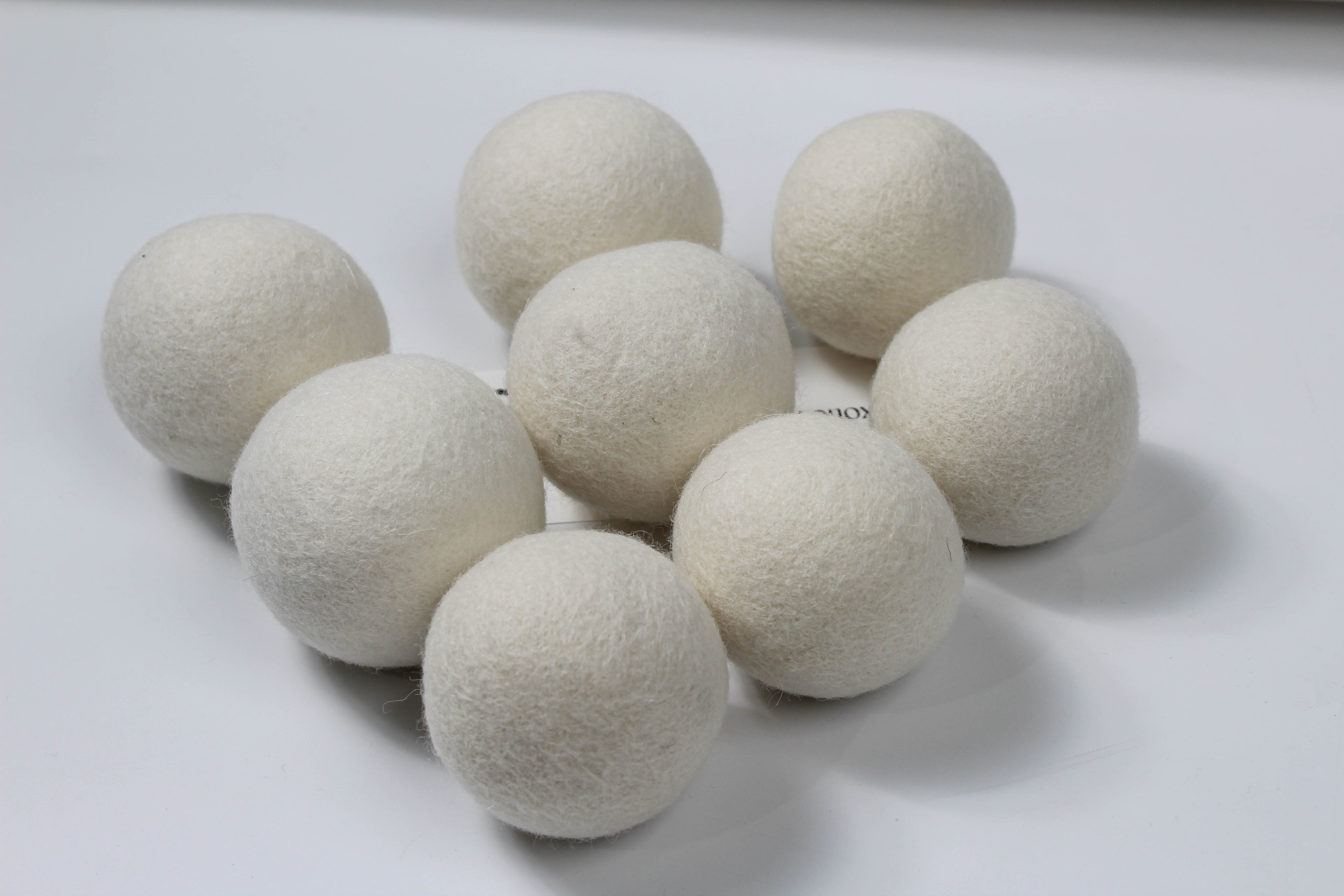 #111 WOOL DRY BALLS -7 CM