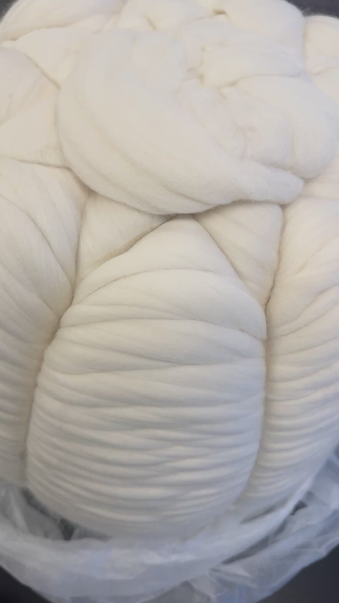 SUPERFINE White Merino Wool Roving – Undyed – Wholesale / Bulk Fiber Supply
